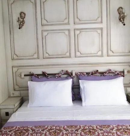 Pensiune Losta Sahil Evi 2 4*