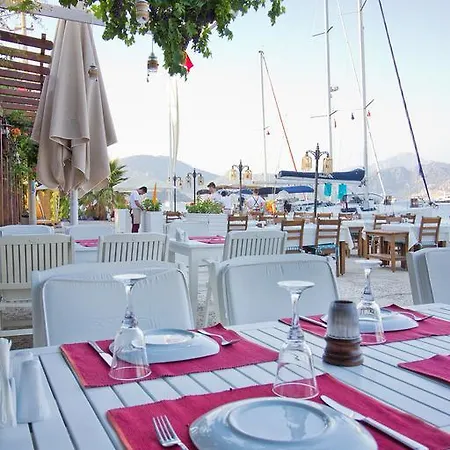 Pensiune Losta Sahil Evi 2 4*