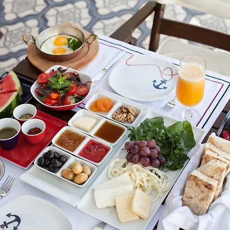 Pensiune Losta Sahil Evi 2 4*