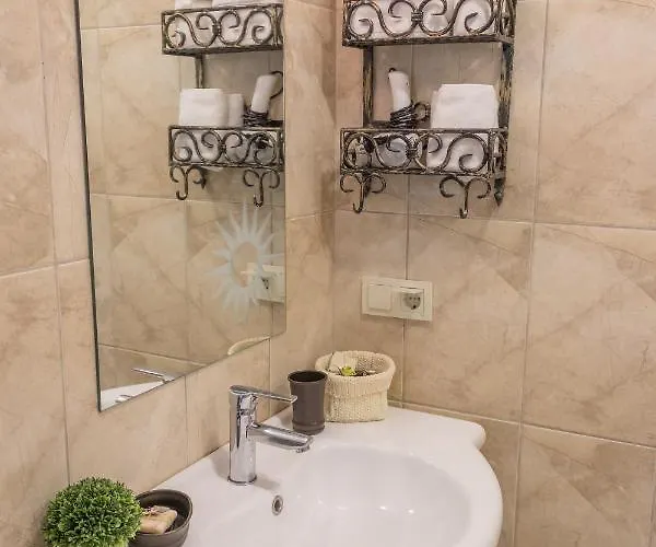 Pensionat Losta Sahil Evi 2