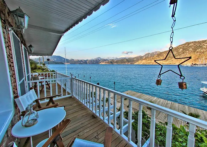 Pensionat Losta Sahil Evi 2 4*